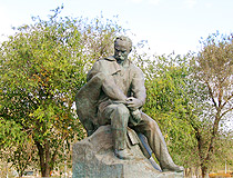 Aktau city Shevchenko monument